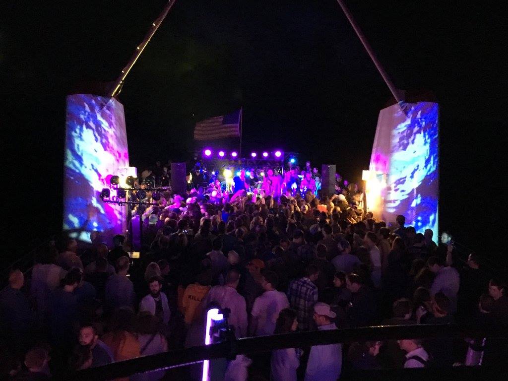 Boston Harbor Concert Cruises